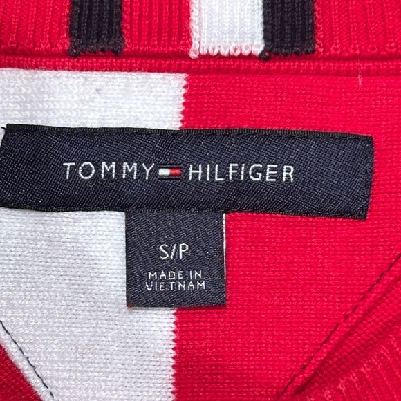 Tommy Hilfiger Women’s Red Embroidered Logo Cotton Pullover Sweater Size Small - Picture 5 of 6